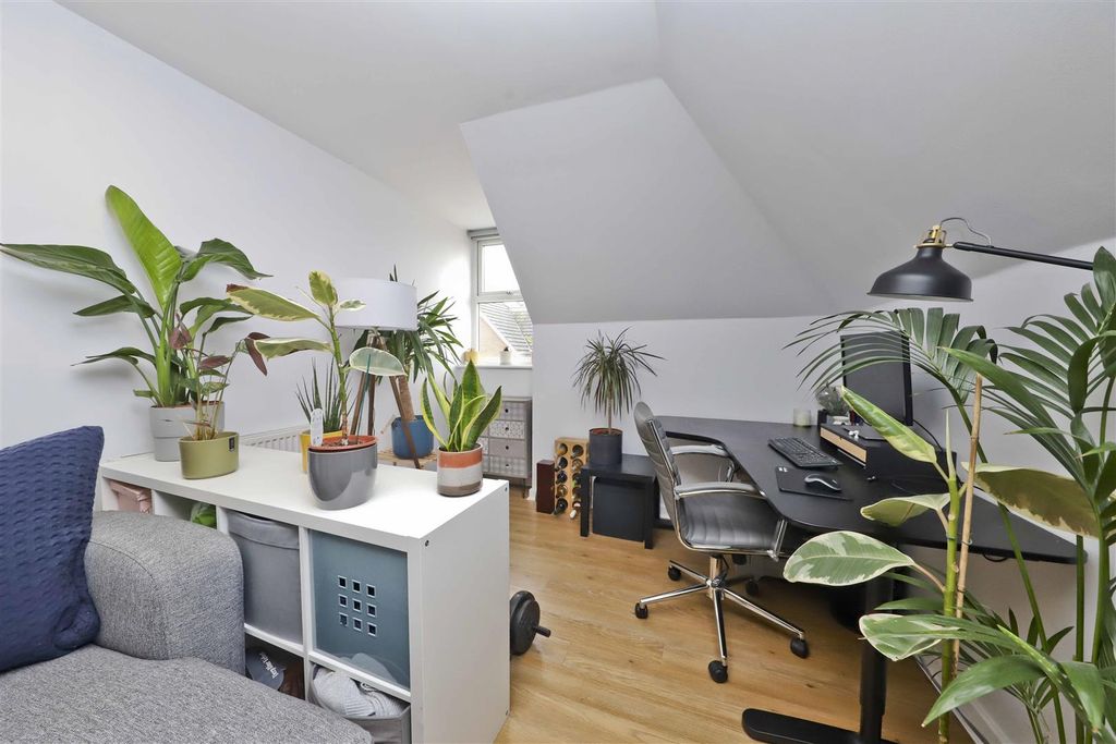 Property photo 3 of 9 22 Merrion Ct (3)_1.Jpg