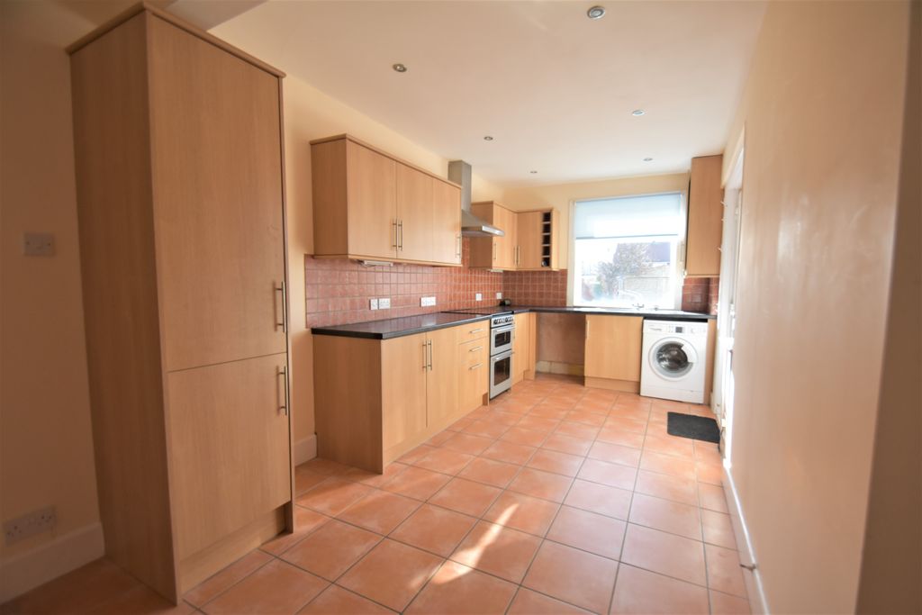 Property photo 2 of 14 Photo 02
