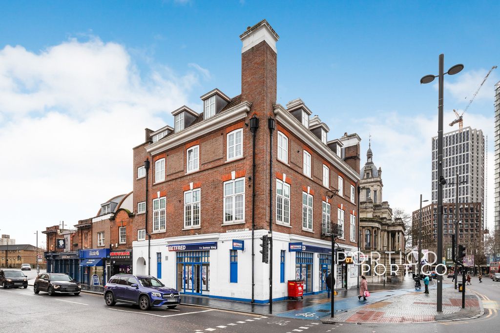 Property photo 3 of 18 Pbox-Img.Jpg