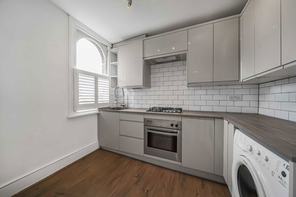 Property photo 3 of 4