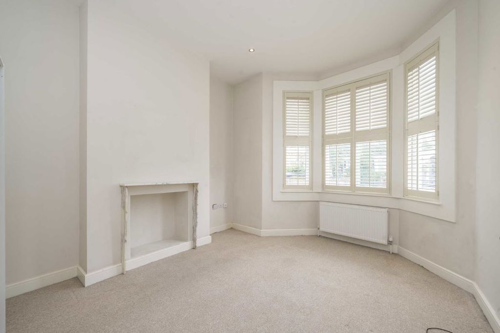 Property photo 2 of 5