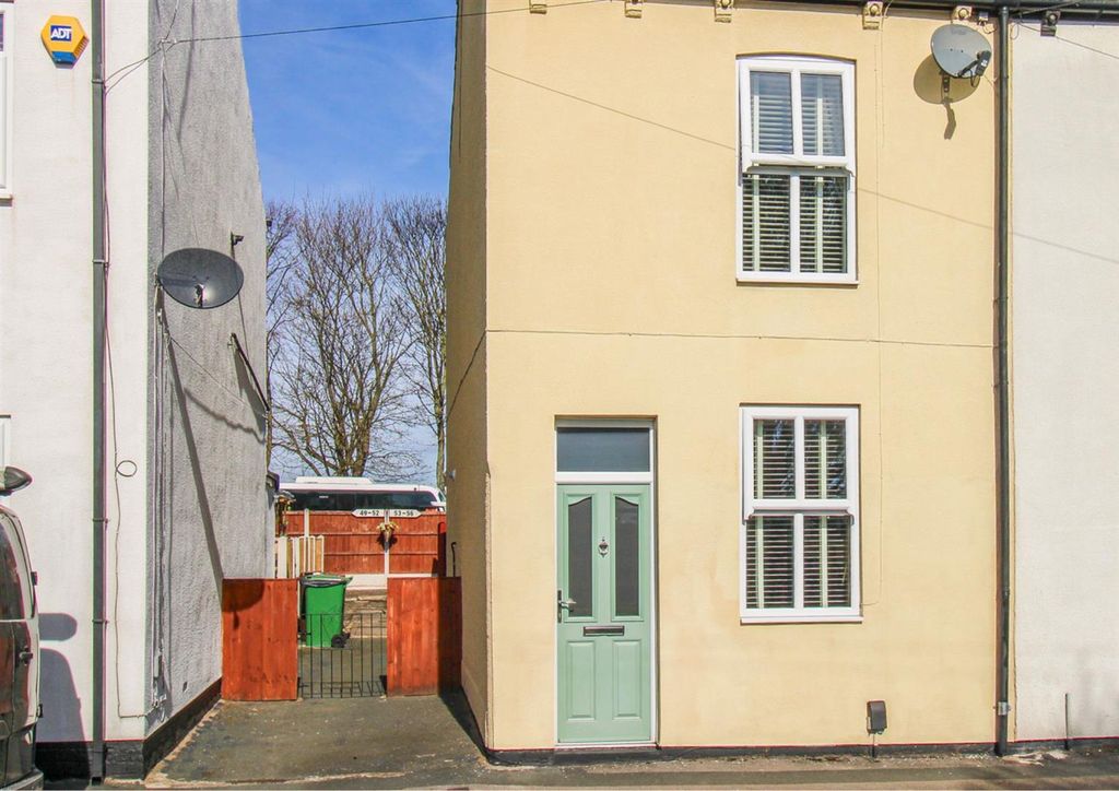 Property photo 1 of 9