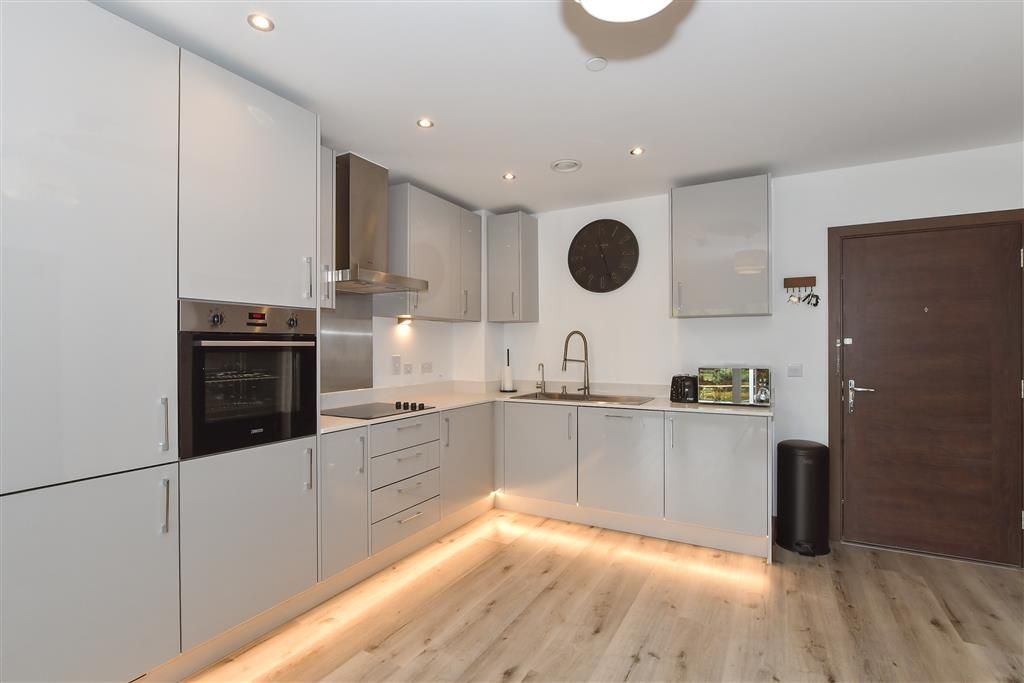 Property photo 3 of 17 Lounge/Kitchen/ Diner
