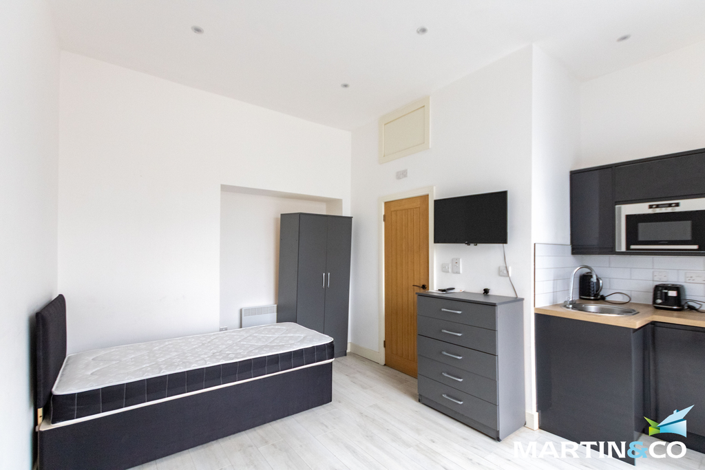 Property photo 3 of 6 Picture1