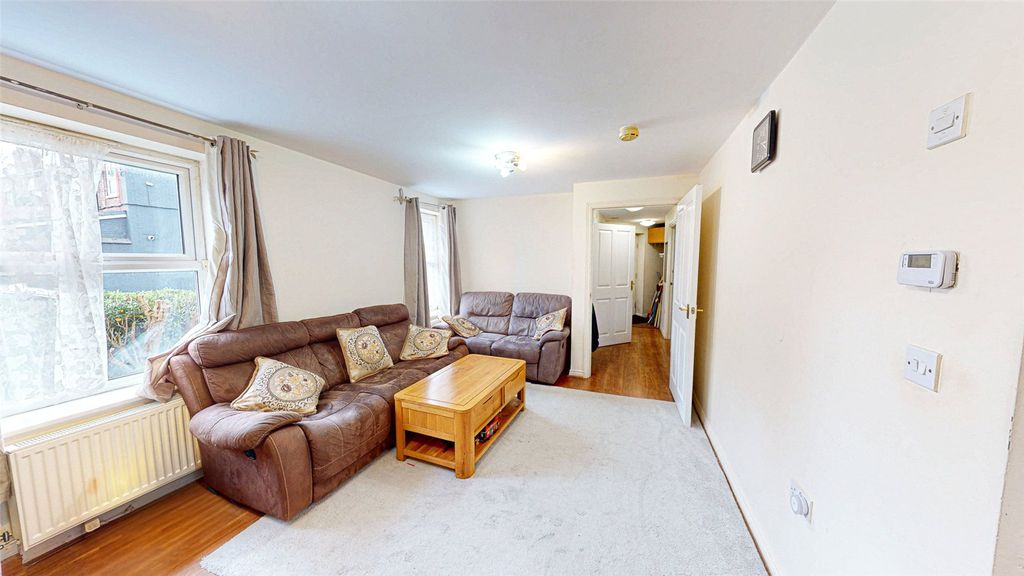 Property photo 2 of 7 Picture No. 07