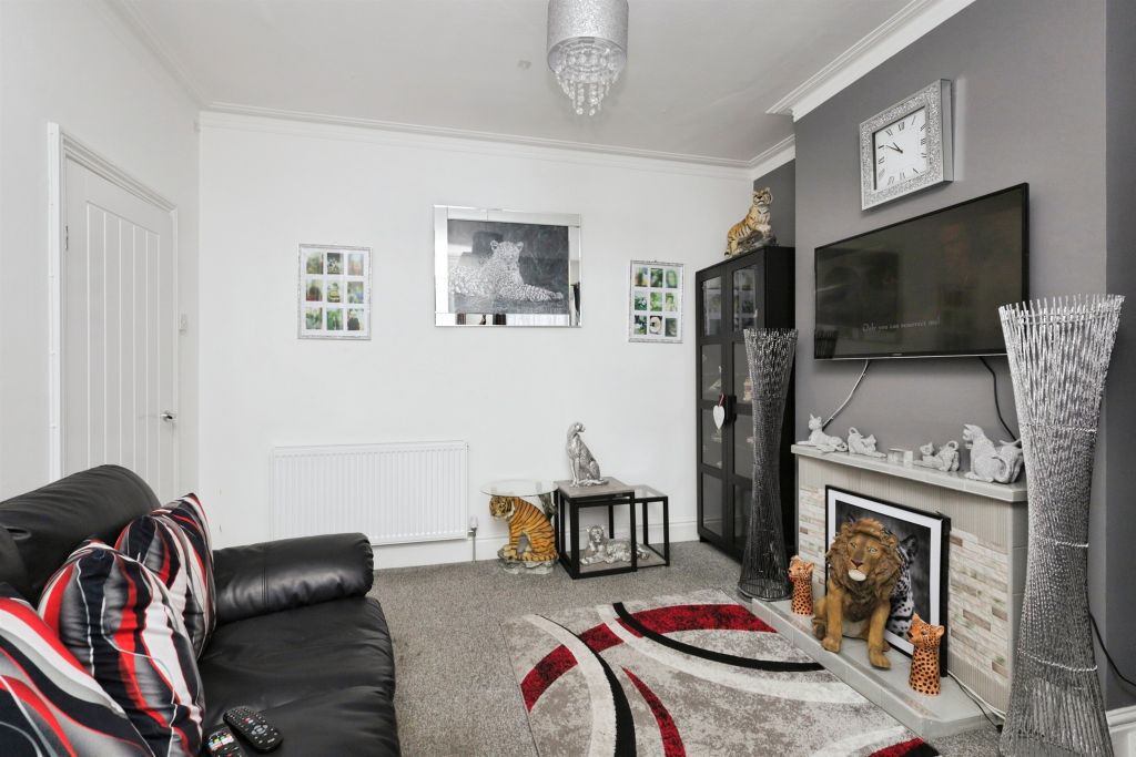 Property photo 3 of 17