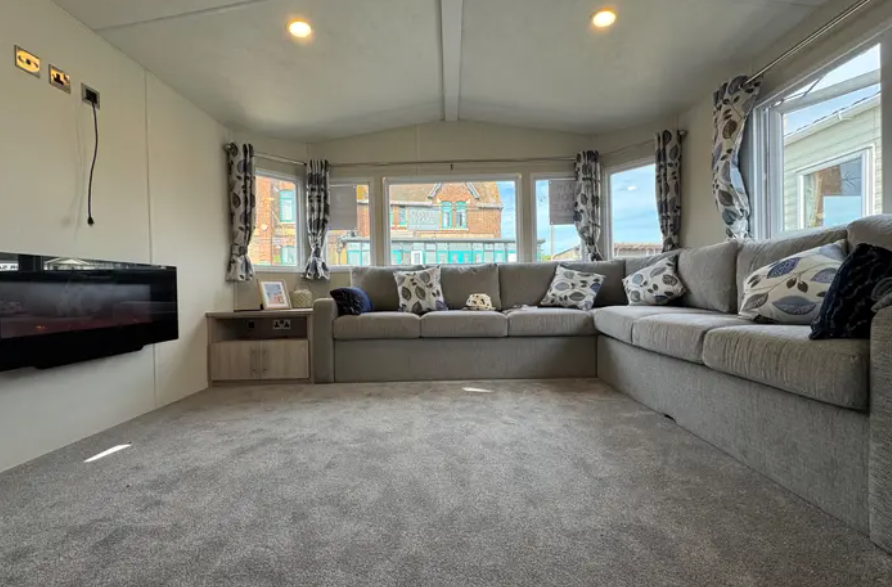Property photo 3 of 28 7