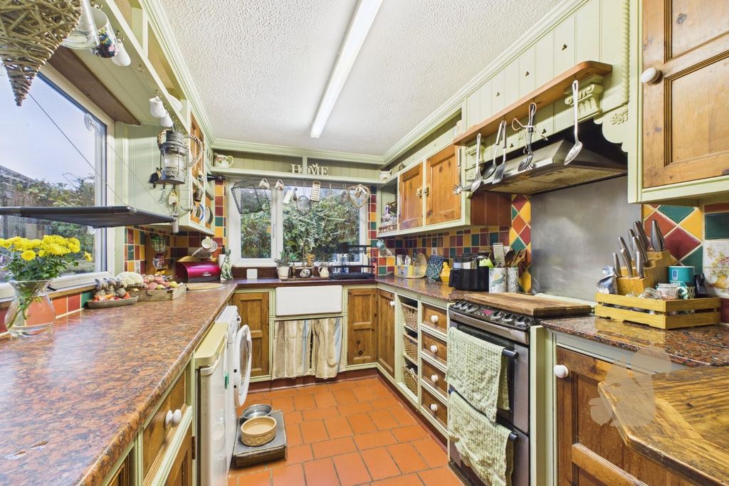 Property photo 2 of 26 Cam01659G0-Pr0636-Still017.Jpg