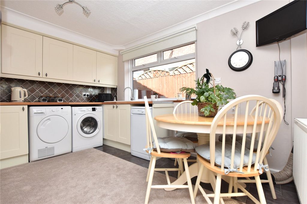 Property photo 2 of 23 Picture No. 20