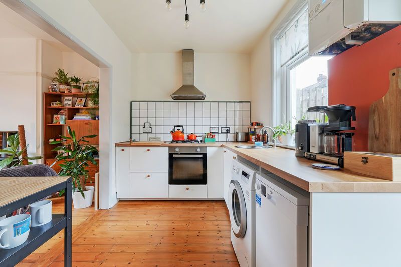 Property photo 3 of 23 Dining Kitchen