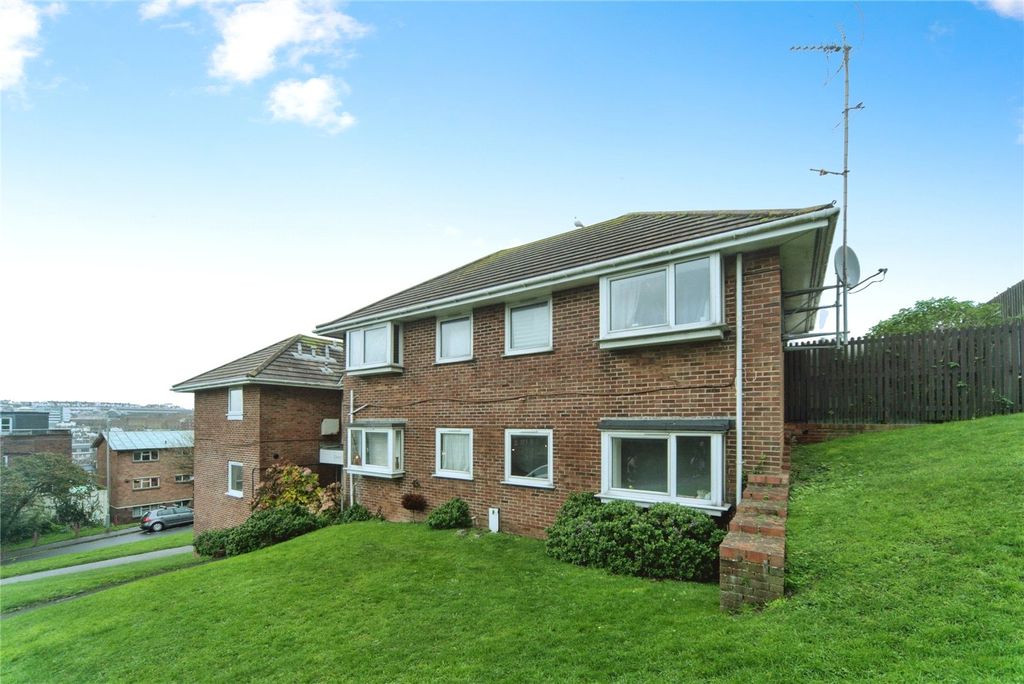 Property photo 1 of 17 Picture No. 05