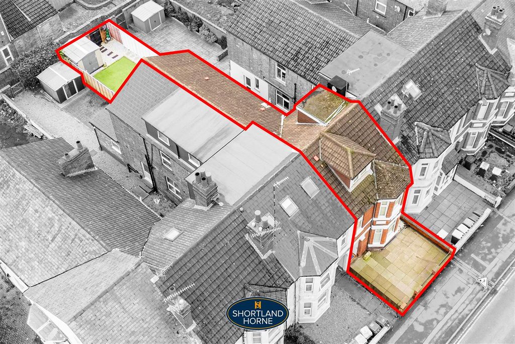 Property photo 2 of 43 1000078502.Jpg