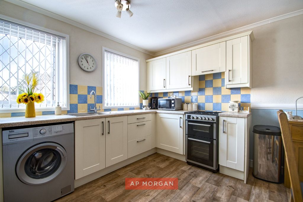 Property photo 2 of 9 Picture No. 05