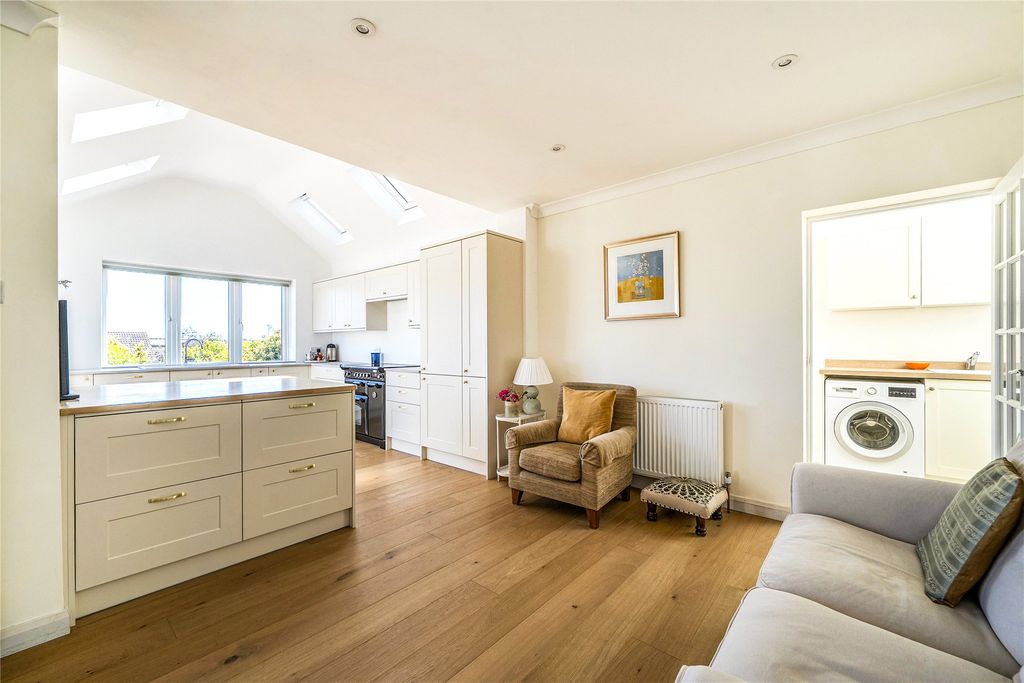 Property photo 3 of 11 Picture No. 57