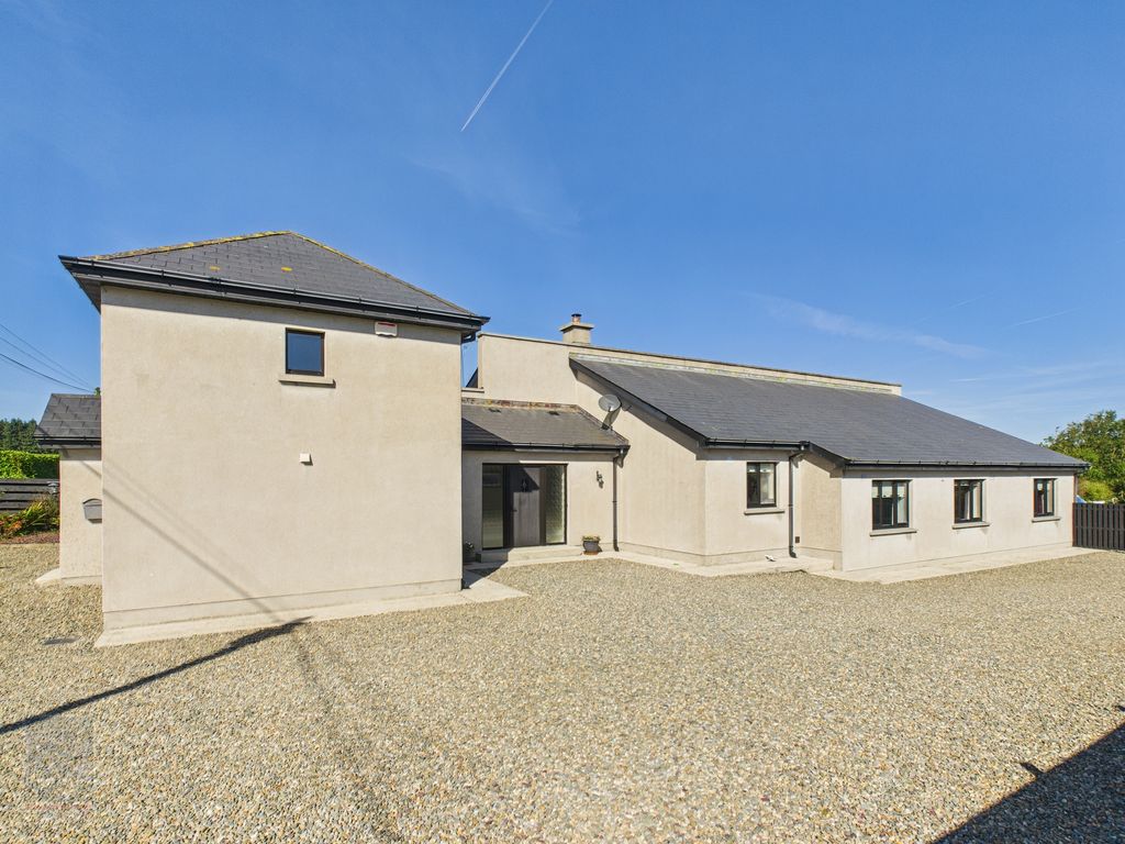 Property photo 2 of 29