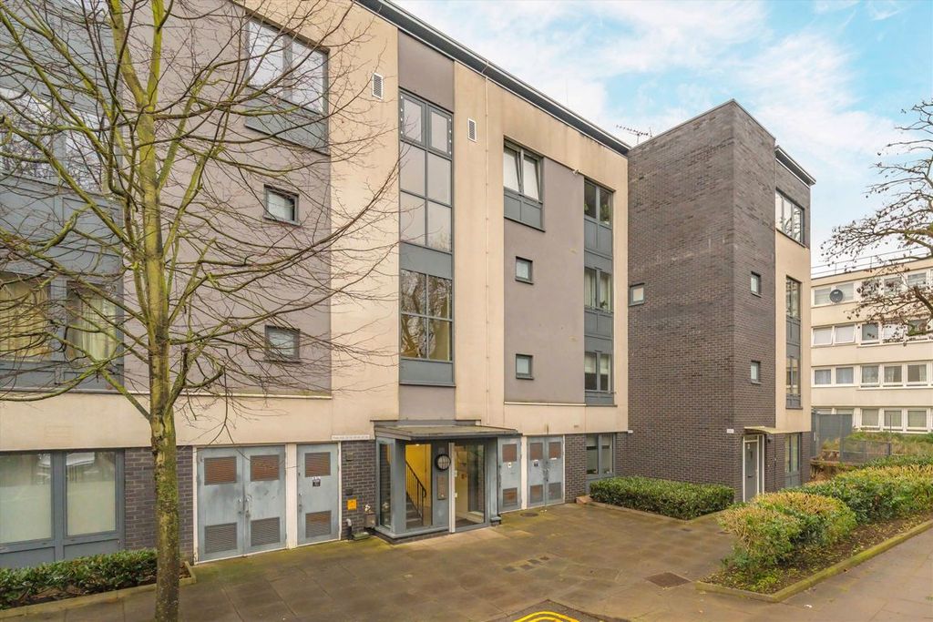 Property photo 1 of 5