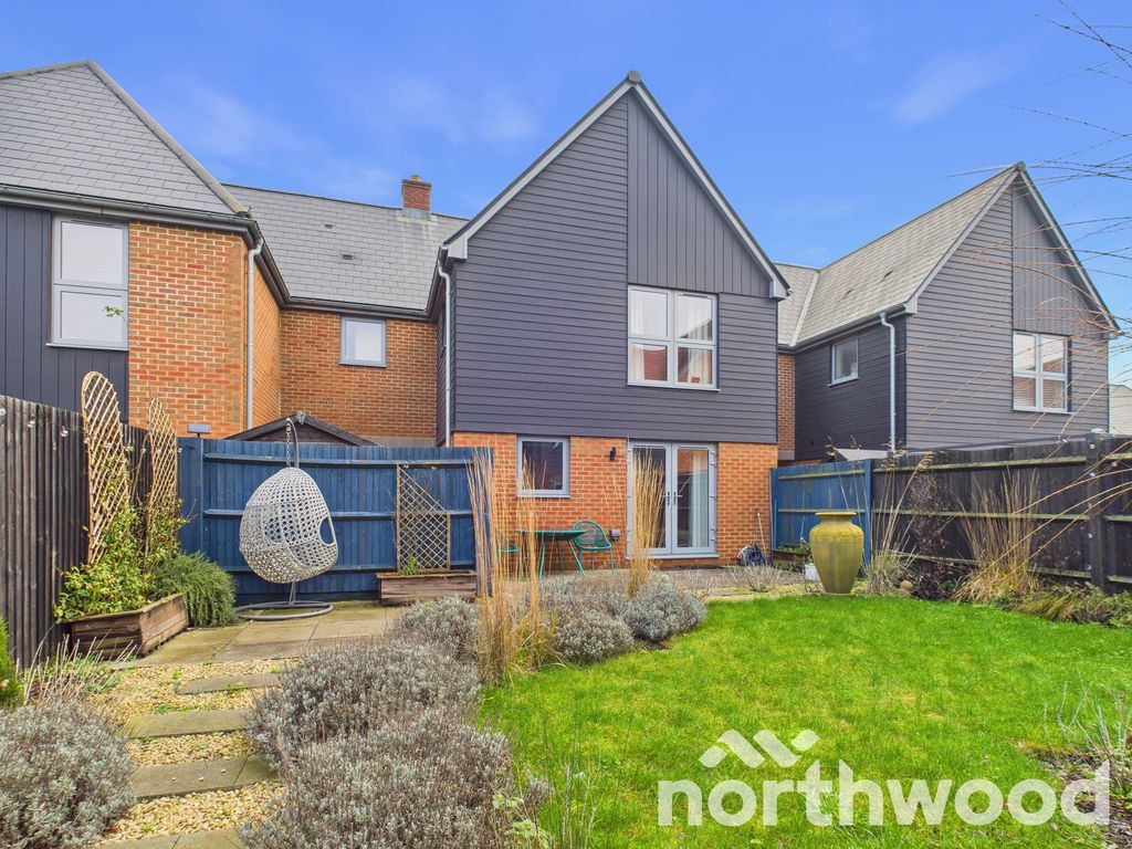 Property photo 1 of 27