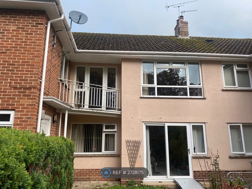 Property photo 1 of 8 Front View