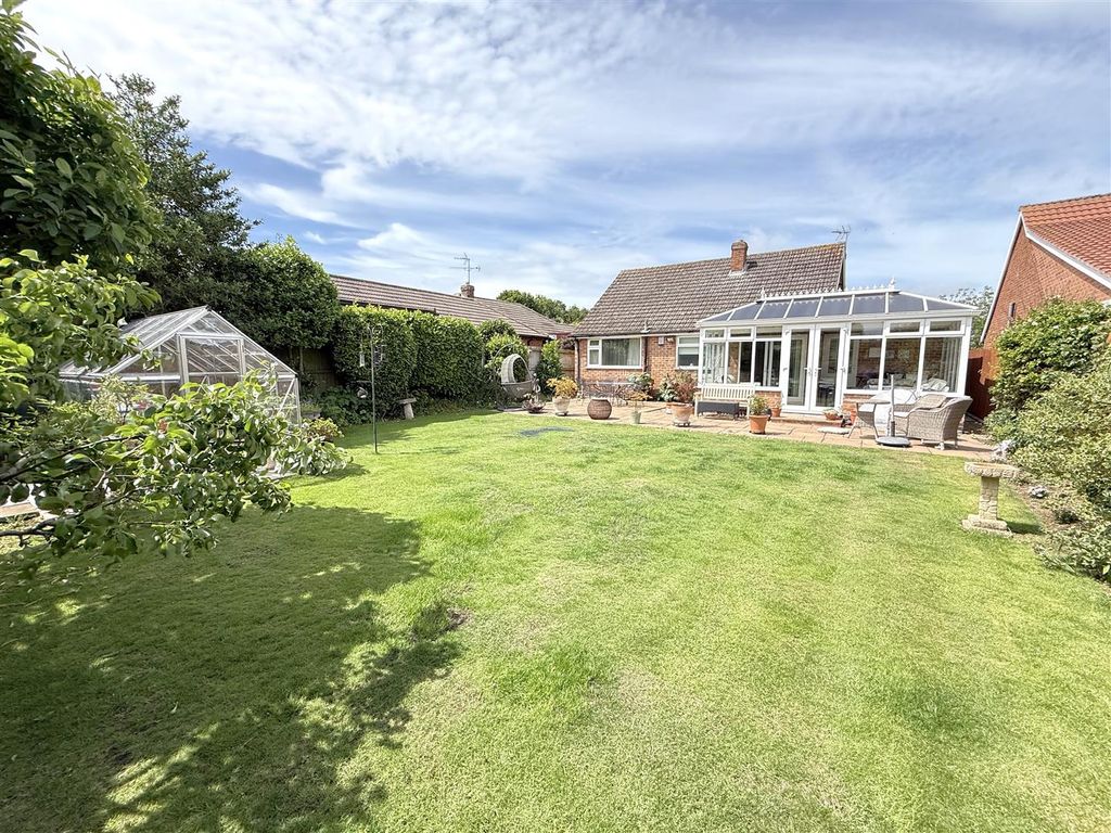 Property photo 2 of 19
