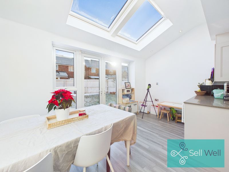 Property photo 2 of 28 Kitchen/Diner