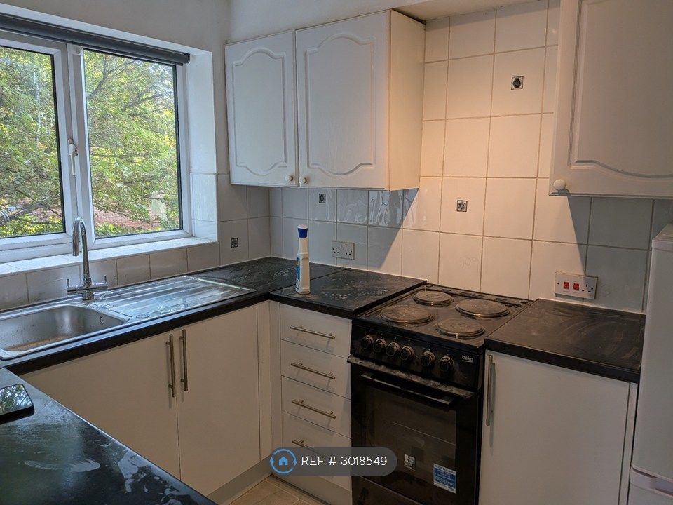 Property photo 3 of 4