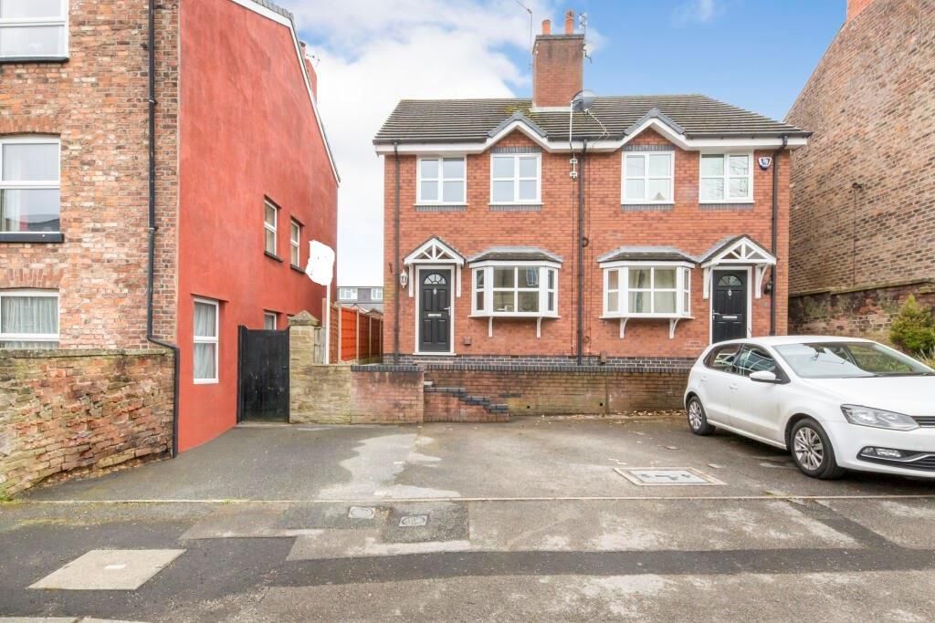 Property photo 1 of 9