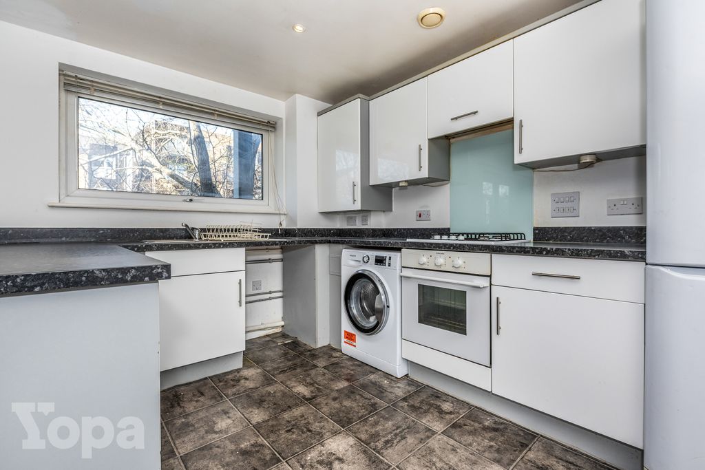 Property photo 3 of 14 Photo #3