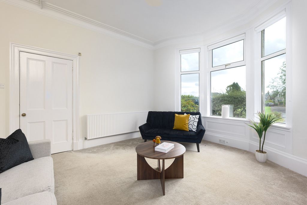 Property photo 3 of 39