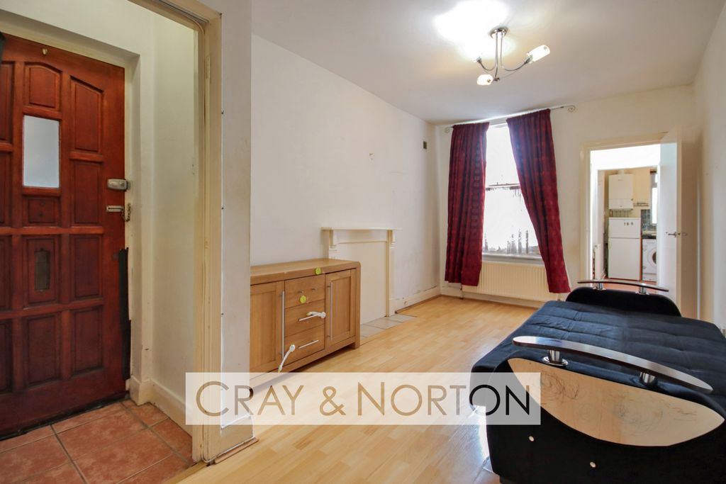 Property photo 3 of 7 Photo 3