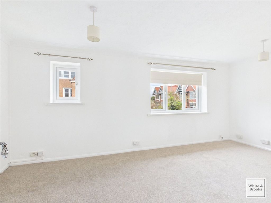 Property photo 2 of 7 Living Room