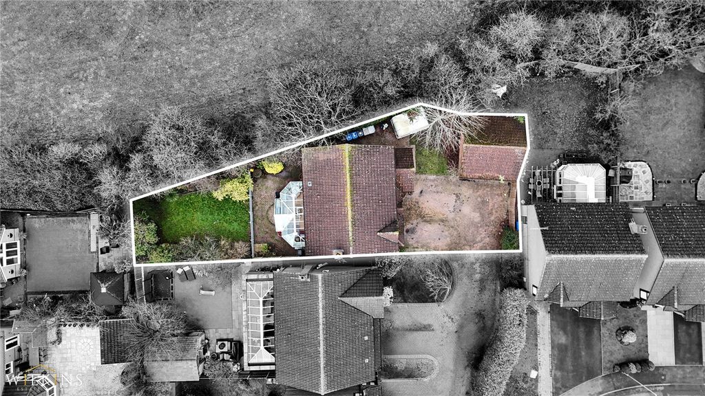 Property photo 2 of 34 Picture No. 41