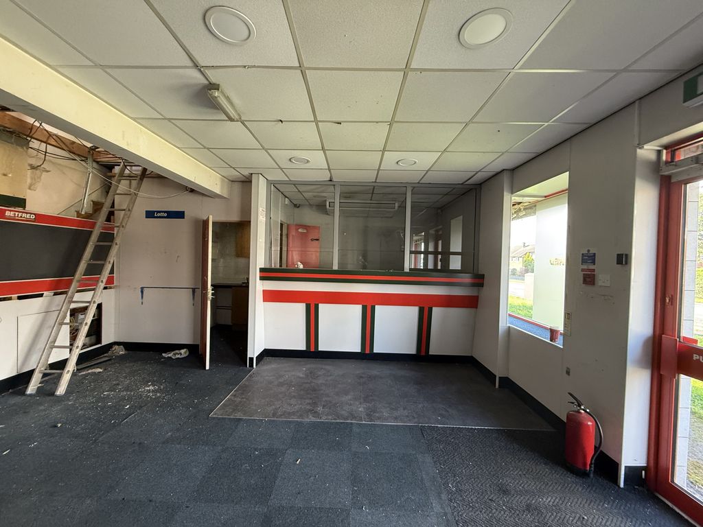 Property photo 2 of 11