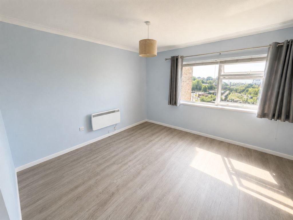 Property photo 3 of 5 5305843