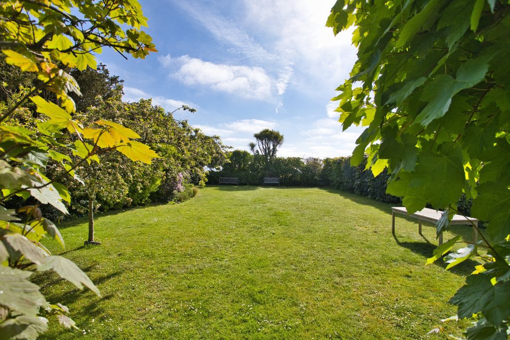 Additional image 21 of 2 bed flat for saleBeach Court, The Beach, Walmer, Deal CT14