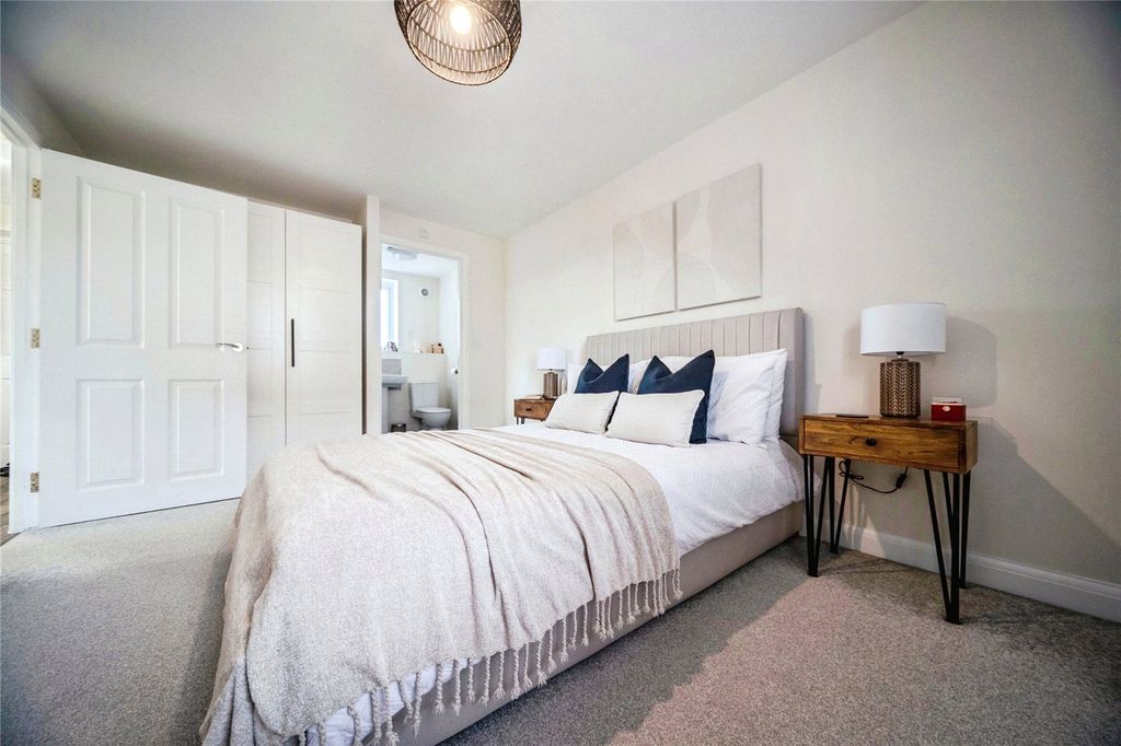 Property photo 3 of 31 Picture No. 06