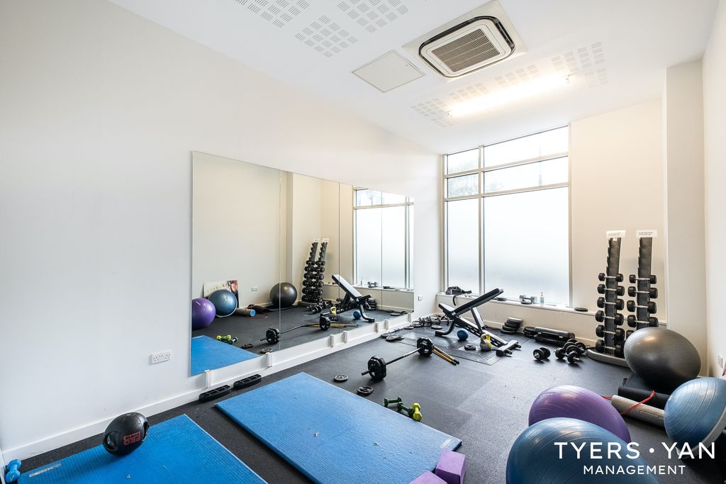 Property photo 3 of 16 Residents Gym