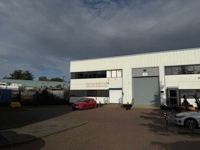 Property photo 2 of 6 D11 Lakeside Pk