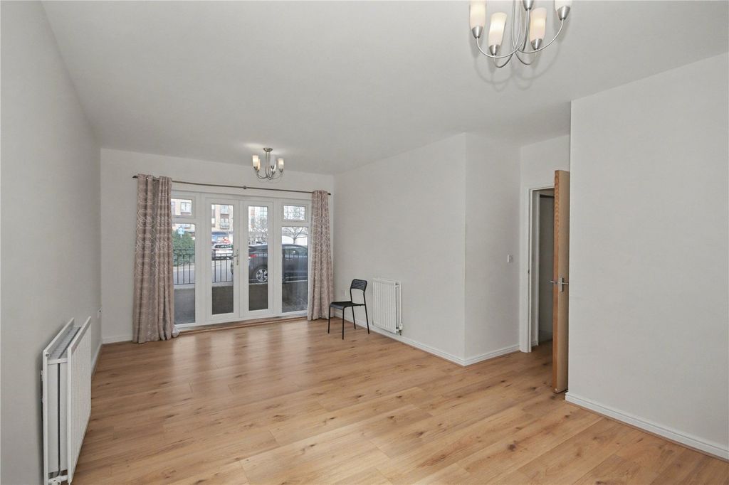 Property photo 2 of 10 Picture No. 06