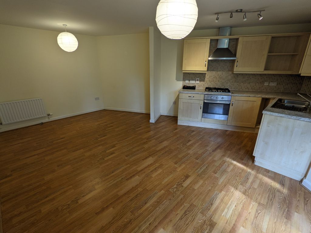 Property photo 3 of 6