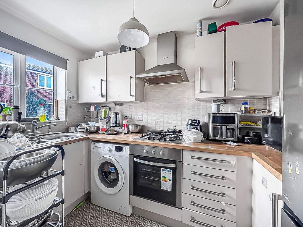 Property photo 3 of 9