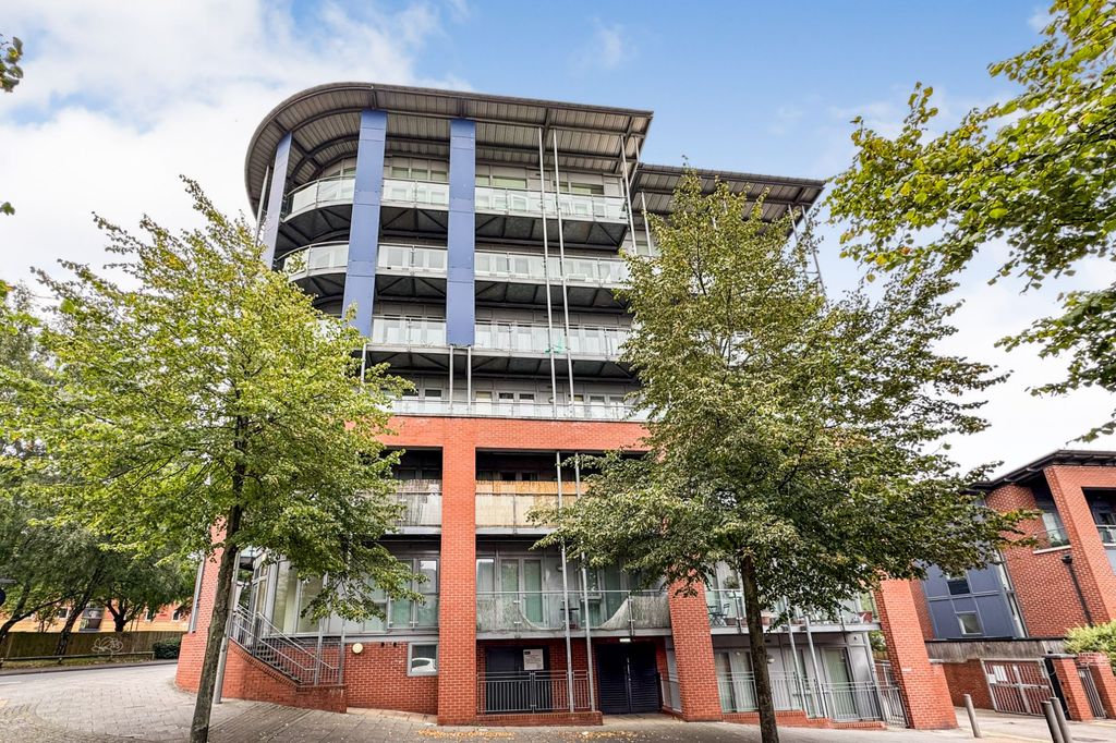Property photo 3 of 4 Flat 18, 18 Wheeleys Lane, Edgbaston, Birmingham B15 2DX