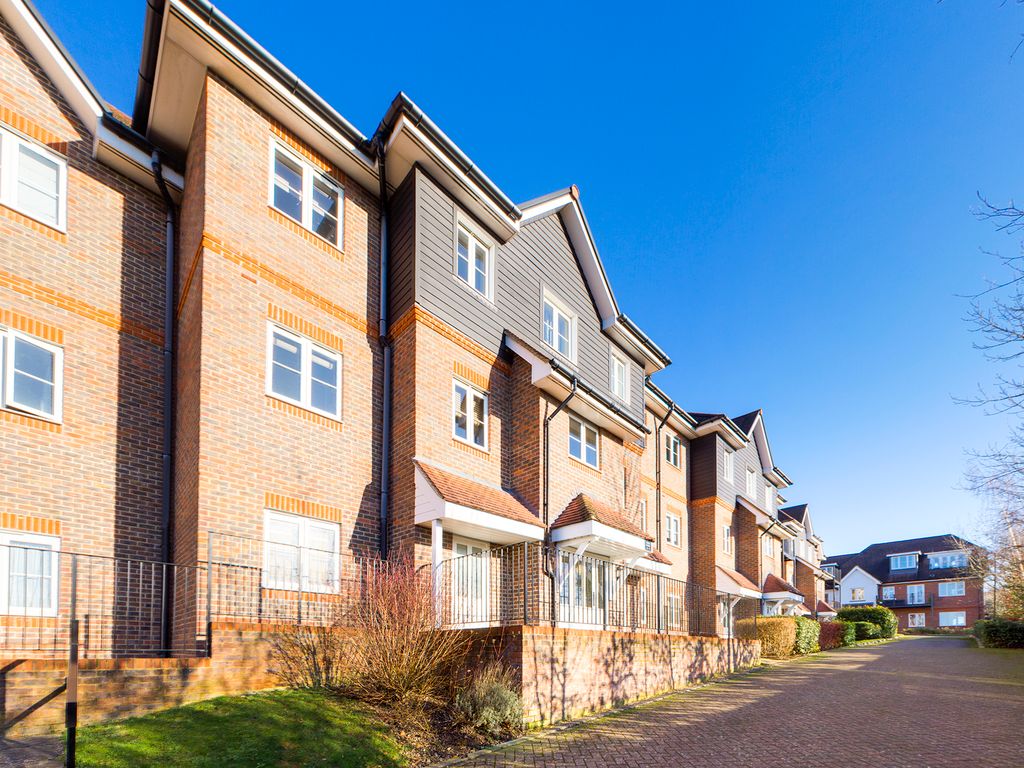 Property photo 1 of 8 Aspen Court