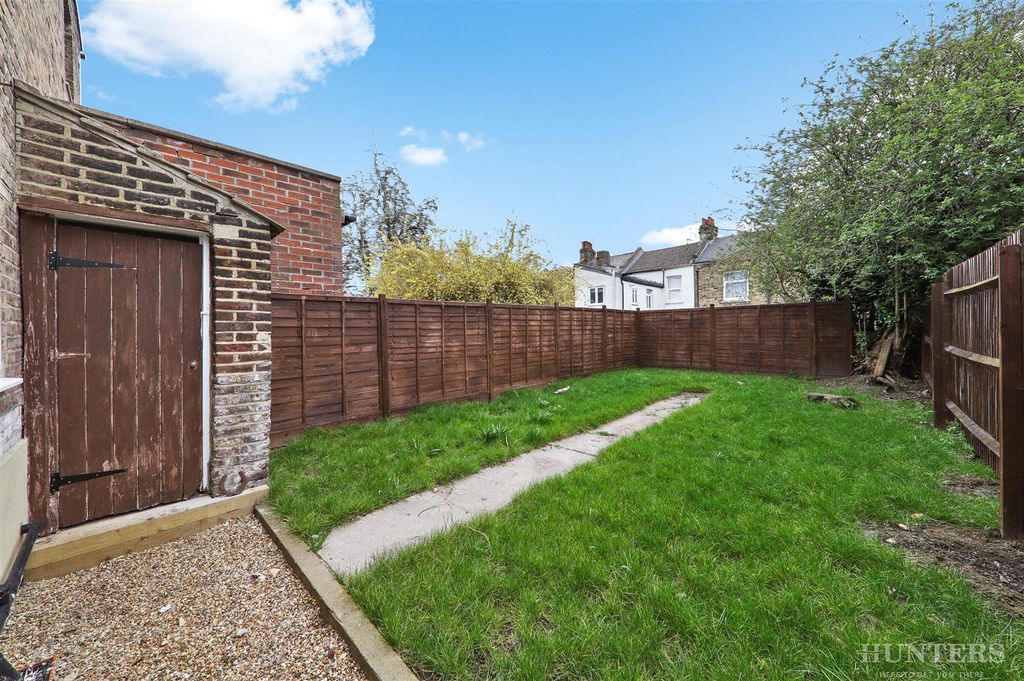 Property photo 3 of 10