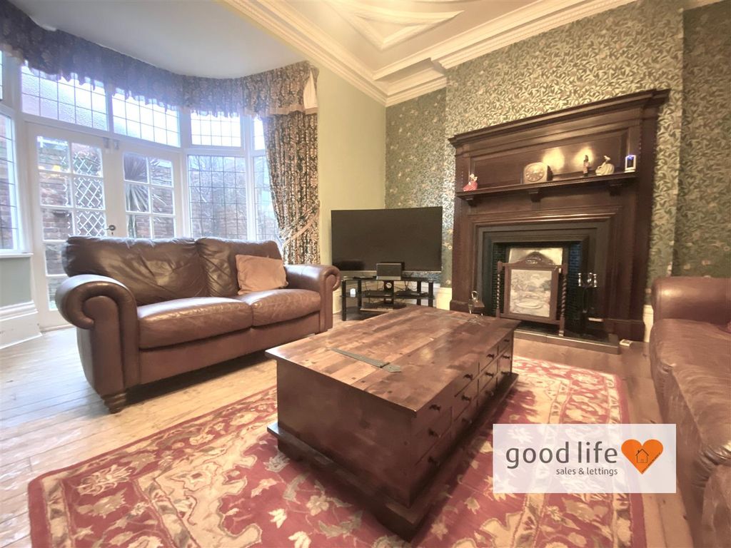 Property photo 2 of 33 20251222_140654127_Ios11Bereforsford.Jpg