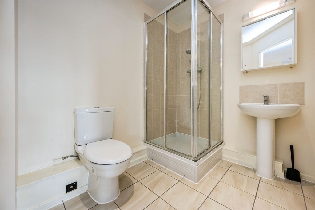 Additional image 12 of 4 bed penthouse for salePalgrave Road, Bedford MK42