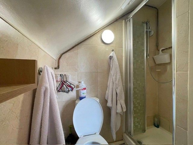 Property photo 3 of 3