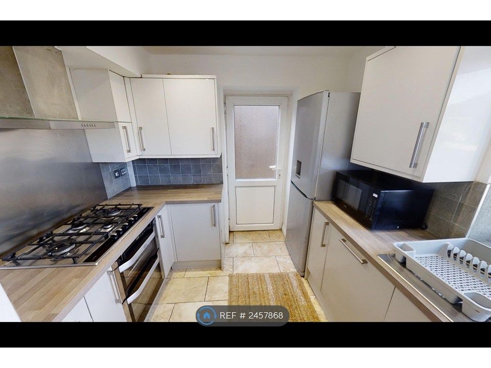Property photo 3 of 21