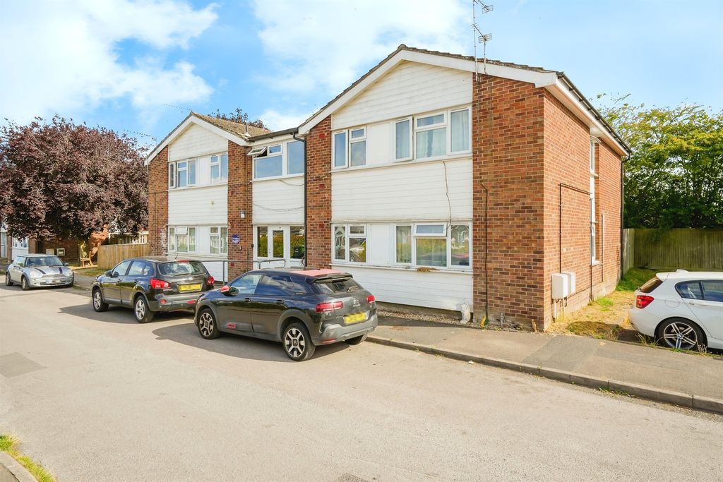 Property photo 1 of 12