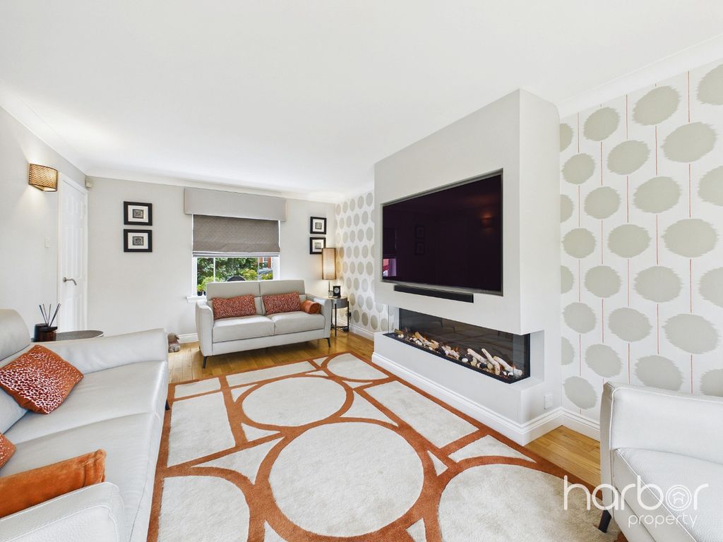 Property photo 3 of 26 5216505
