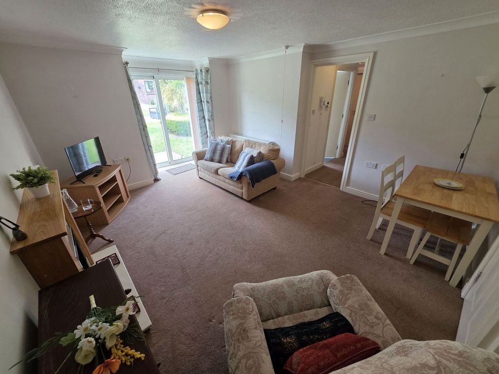 Property photo 2 of 19